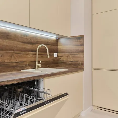 Apartamento Stylish Madalinskiego With Garden Terrace And Free Garage By Renters *