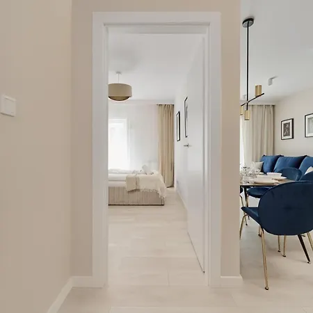 Apartment Stylish Madalinskiego With Garden Terrace And Free Garage By Renters Breslau